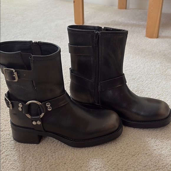 Steve Madden motorcycle boots size 8.5 - Picture 1 of 7